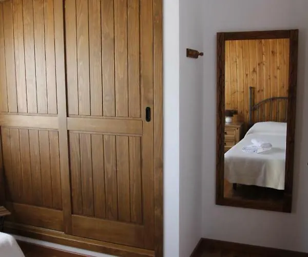 펜션 El Tenao Navamorisca